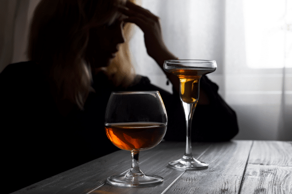アルコール依存の女性